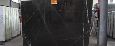 Pietra Grey / Grafite Marble blocco 326