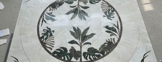 Pavimentazione floreale 