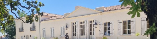 Поставка и укладка мрамора для Château Fonbadet: проект Stonest во Франции